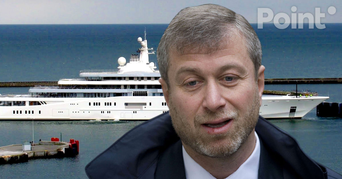 Абрамович уклонился от уплаты налогов с помощью схемы аренды суперъяхт.