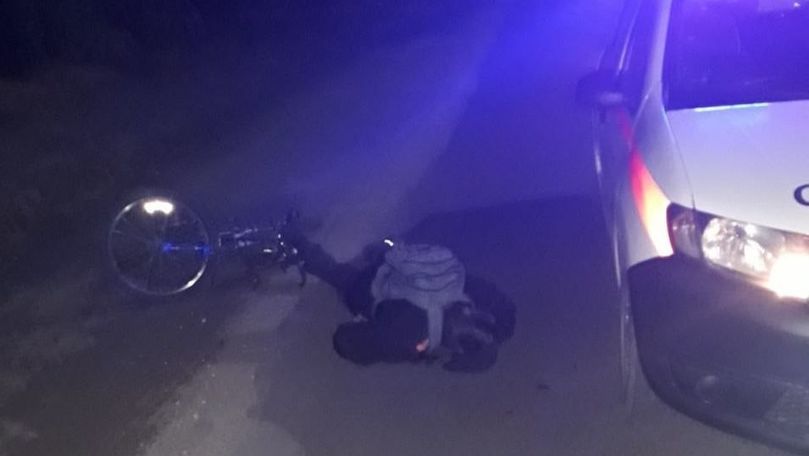 В Каушанах мужчина был найден без сознания рядом с велосипедом.