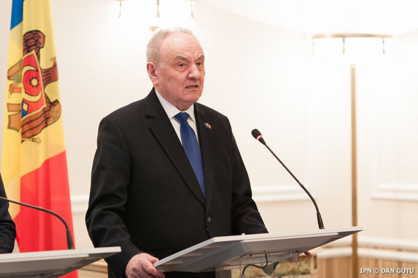 Timofti a invitat fracţiunile parlamentare ale Partidului Socialiştilor şi Partidului Comunilştilor la o nouă rundă de consultări în vederea desemnării unui candidat la funcţia de prim-ministru.