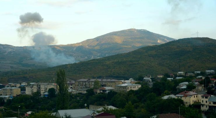 В Степанакерте вновь раздались взрывы.