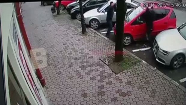 Scandal cu bâte şi răngi în centrul oraşului din cauza unui loc de parcare. 