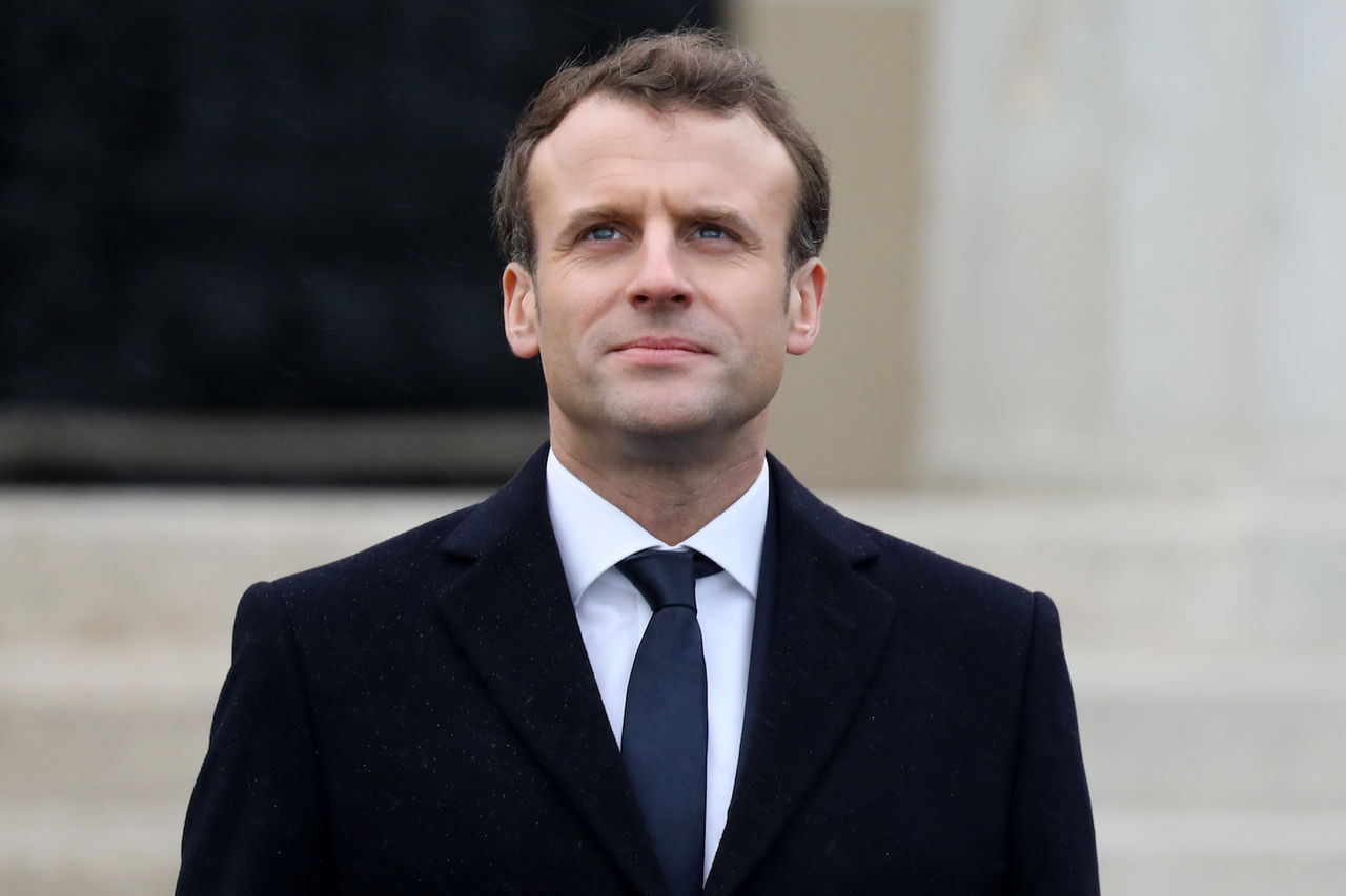 Президент Франции заявил о поддержке курдского ополчения в Сирии.
