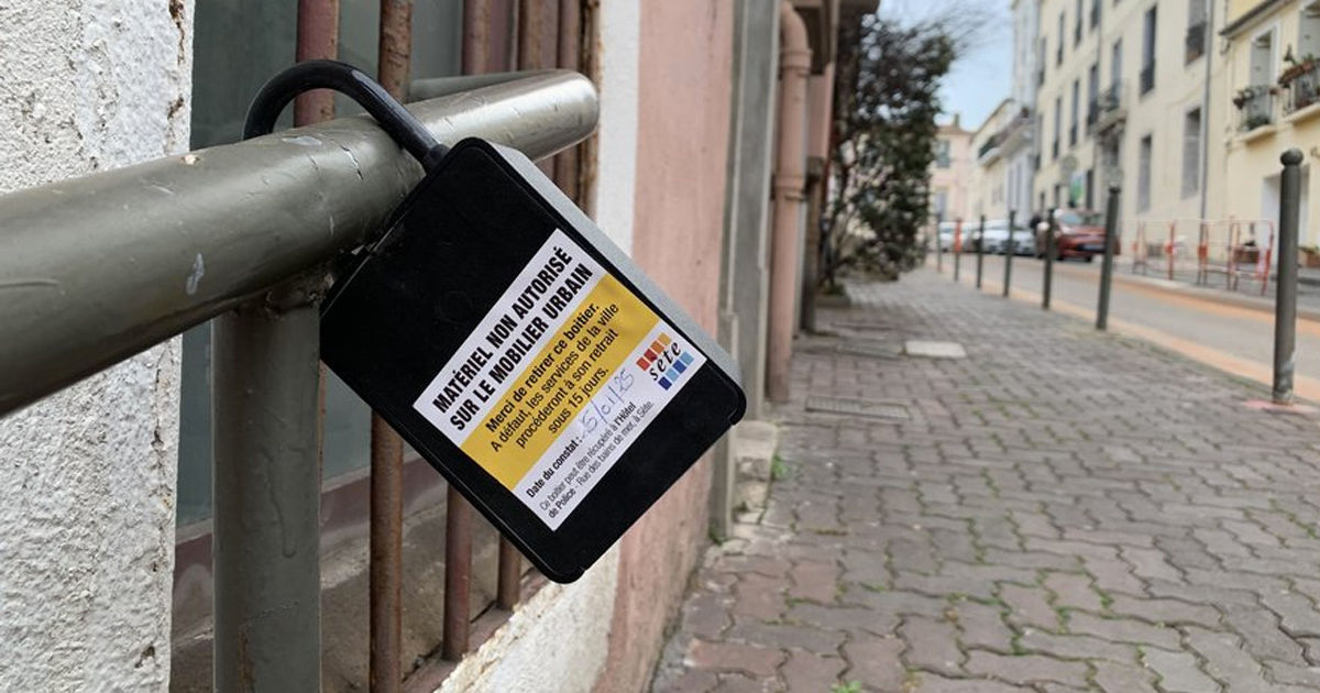 Cutiile cu chei ale locuințelor închiriate pentru turiști, interzise la Paris.