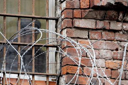 Чтобы успокоить ситуацию, нужны всего лишь «политическая воля для достижения взаимопонимания», сказал глава организации Георгий Арабаджи.