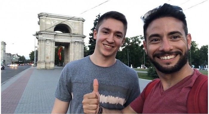 Anas Amireh are 33 de ani și este pilot de profetie. 
