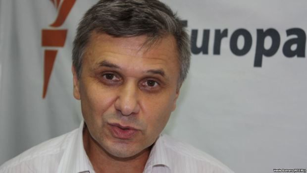 Pentru a supraviețui, componentele AIE-3 sunt de acord să plătească orice preț numai să semneze un acord cu FMI. Foto: europalibera.org