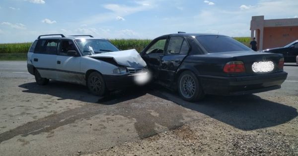 В Рышканах невнимательный водитель BMW спровоцировал ДТП.