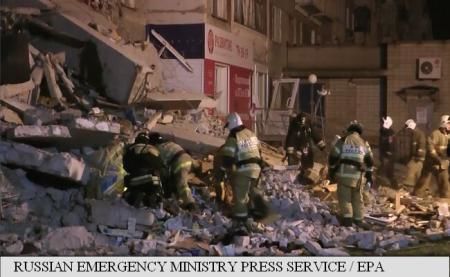 Rusia: Bilanțul persoanelor ucise în prăbușirea unui imobil a crescut. Foto: agerpres.ro