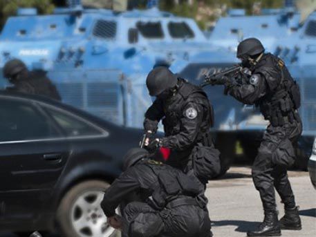 Помимо 55 россиян, в ходе рейдов были также задержаны несколько японцев. Фото: mup.gov.me