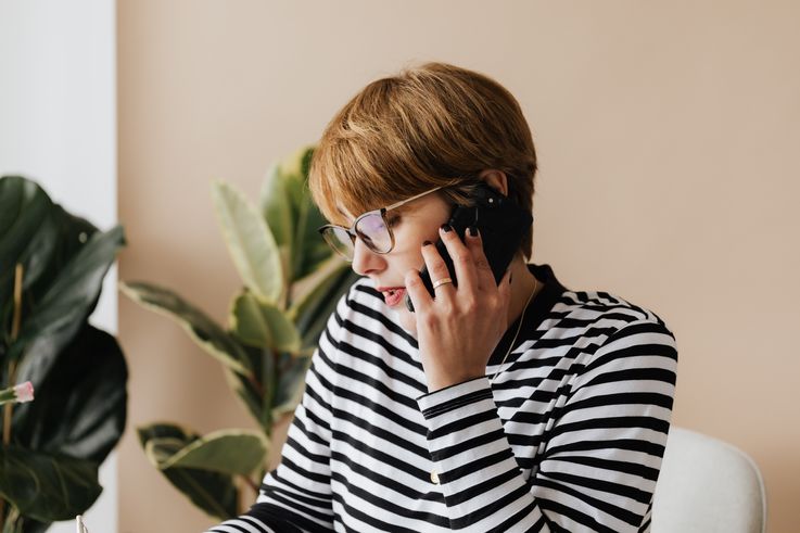 Codul bunelor maniere în business: 10 greșeli de evitat la telefon