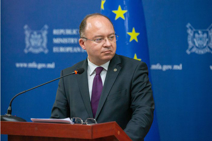 Министр иностранных дел Румынии Богдан Ауреску.