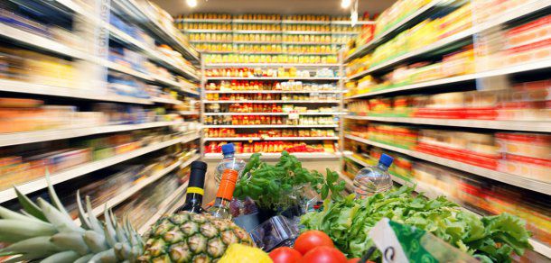 Prețurile medii de consum în luna iunie 2015 s-au redus cu 0,5% față de luna precedentă. Foto: radiocluj.ro