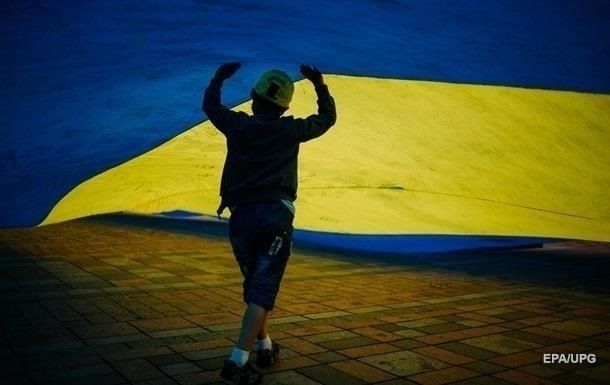 В Украине смертность в два раза превышает рождаемость.
