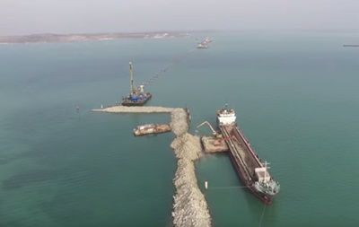 Россия начала сооружать технологические конструкции.