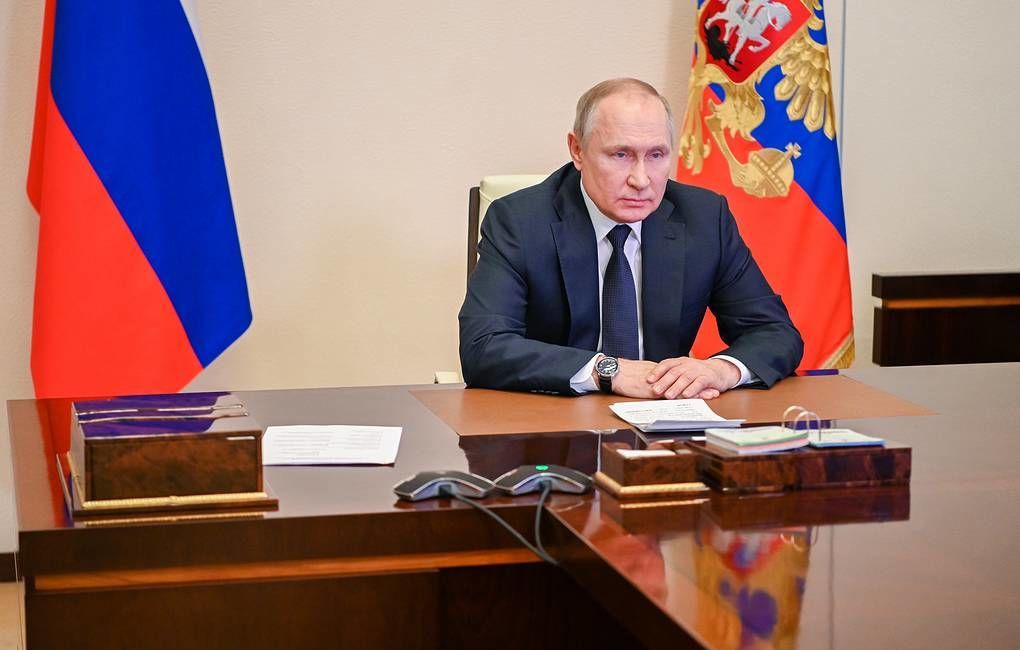Путин поручил военной прокуратуре разобраться в ситуации с отправкой срочников на Украину.