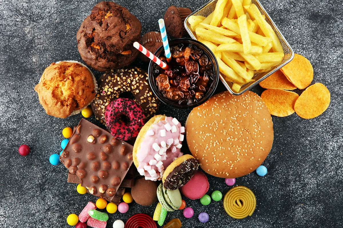 Studiu: Alimentele ultraprocesate dăunează aproape tuturor organelor corpului uman.