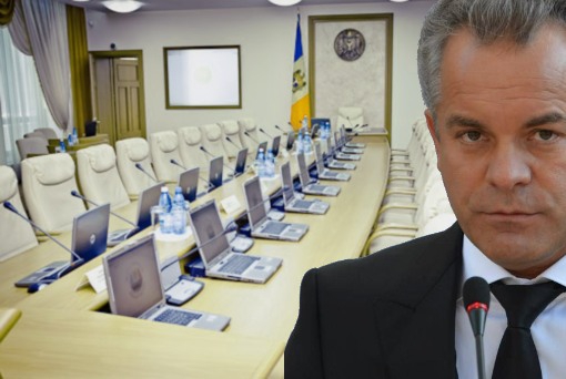 Плахотнюк идет в парламент по спискам Демпартии.