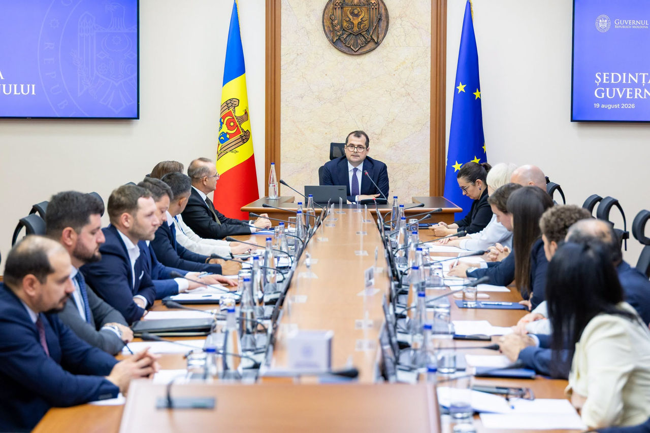 Guvernul Republicii Moldova pregătește o reducere masivă a aparatului de stat.