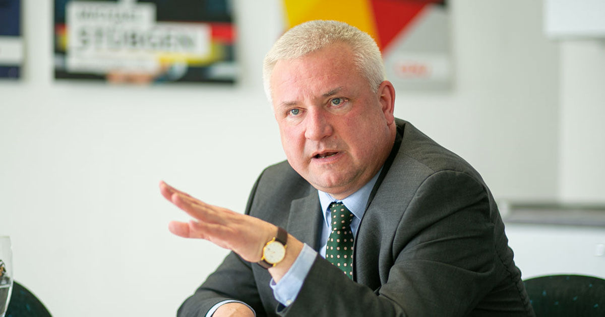 Un deputat din Bundestag, despre alegeri: Moldova nu ar trebui să „coboare steagul” UE.