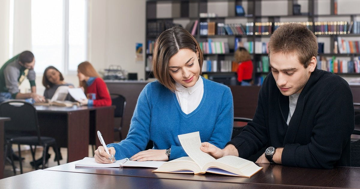 Elevii refugiați și repatriați vor studia limba română după un curriculum nou.