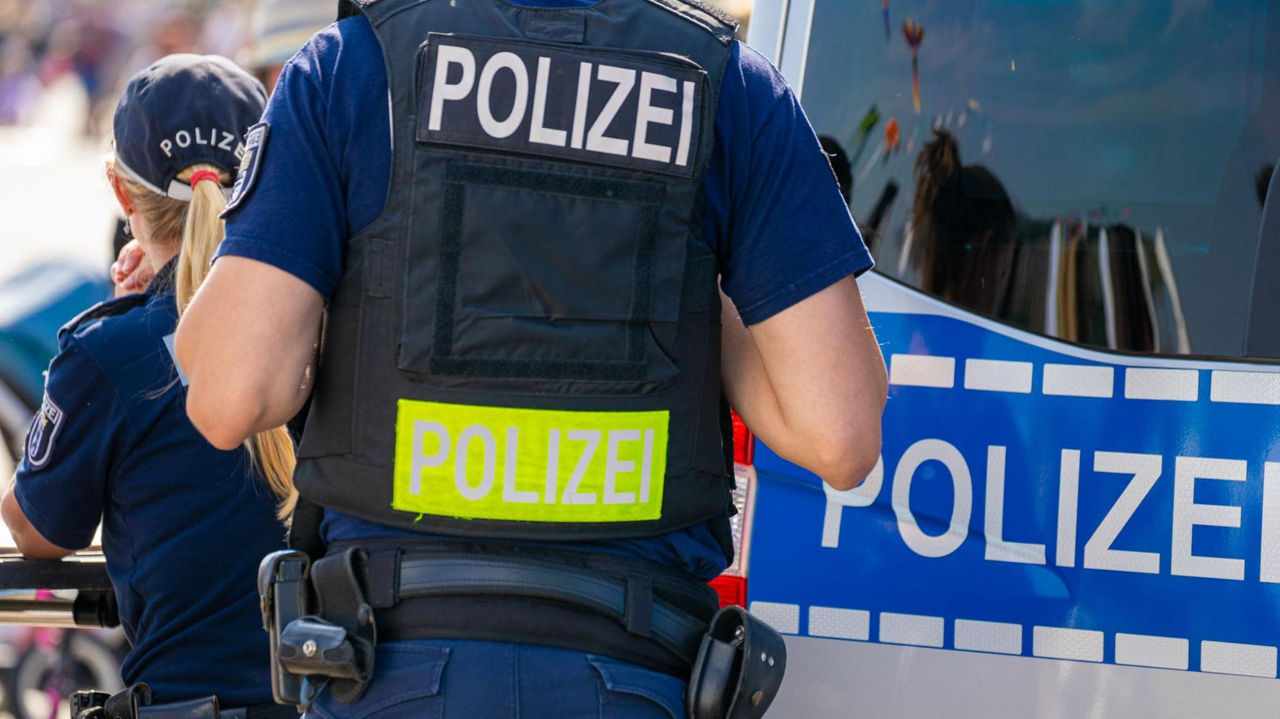 Un migrant din România suspectat de viol, căutat de poliția germană.