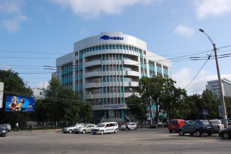 Ректор ASEM рассказал об обысках в учебном заведении.