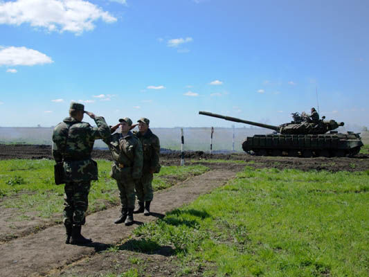Военнослужащие выполнили ряд нормативов.