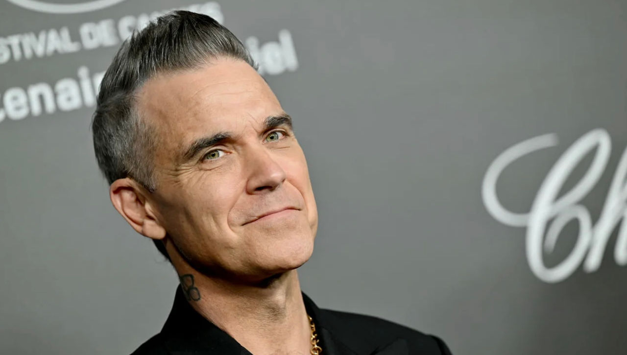Cântărețul Robbie Williams, dat în judecată de coautorul hitului său Angels.