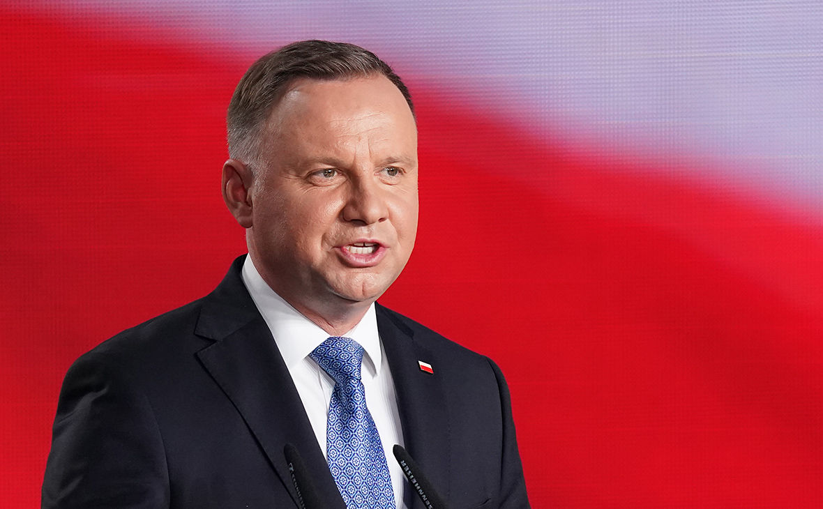 Президент Польши подписал закон о газовой безопасности страны.