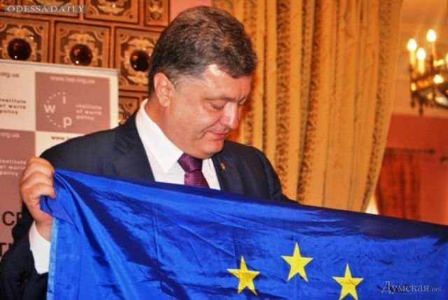 «Я хотел бы обсудить с господином еврокомиссаром рижский саммит восточного партнерства, который пройдет 21–22 мая», — сказал Порошенко. Фото: Думская