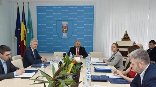 В конкурсе на руководящие должности Национального органа по неподкупности участвуют четыре человека.