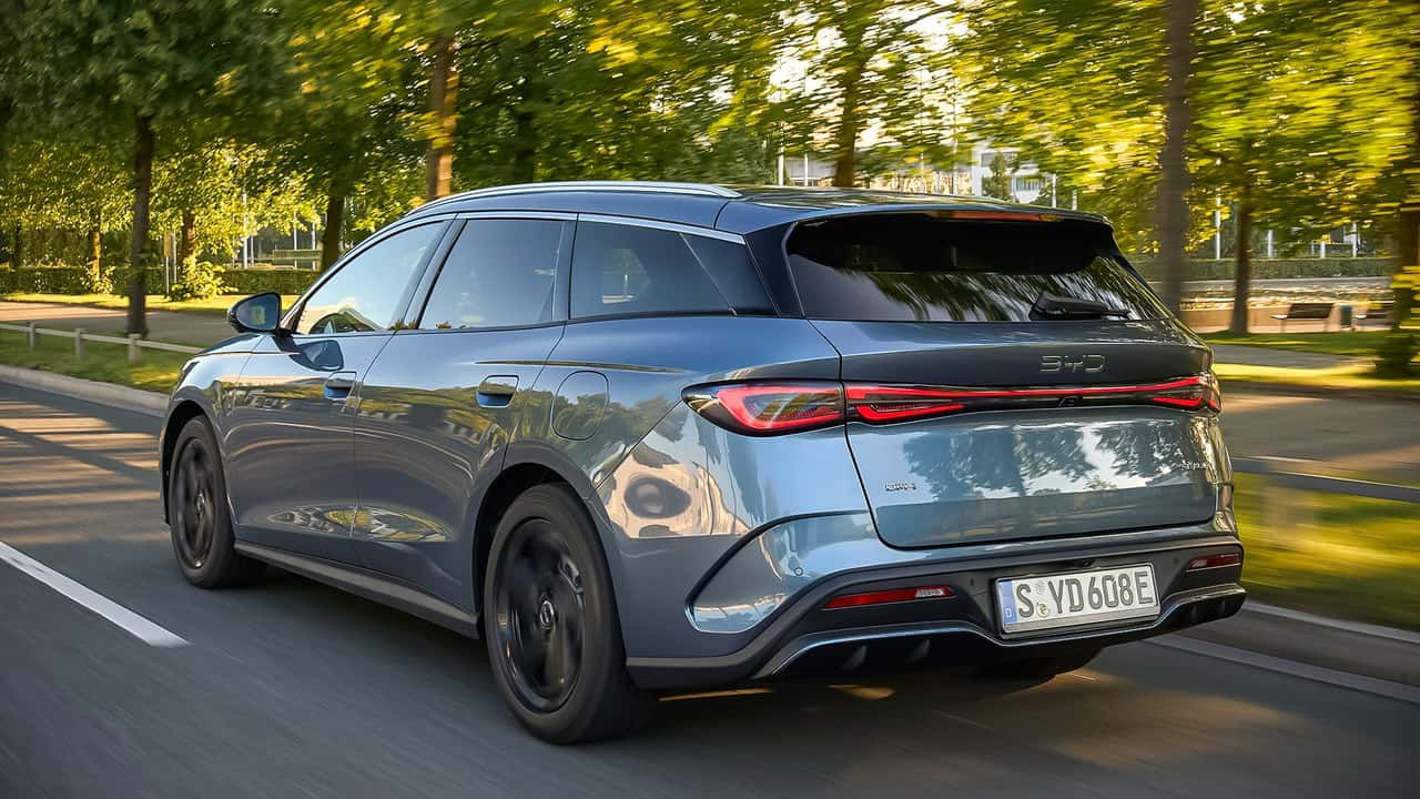 BYD și-a crescut vânzările în Europa cu 114,5%, ajungând la 27.008 automobile pe lună.
