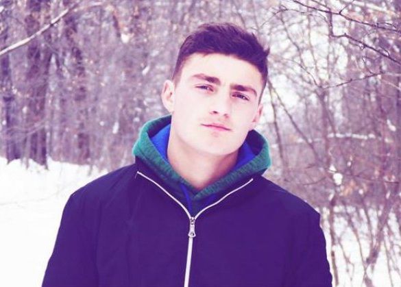 17-летний молодой человек ушел из дома 4 декабря, и до сих пор о его местонахождении ничего не известно. 