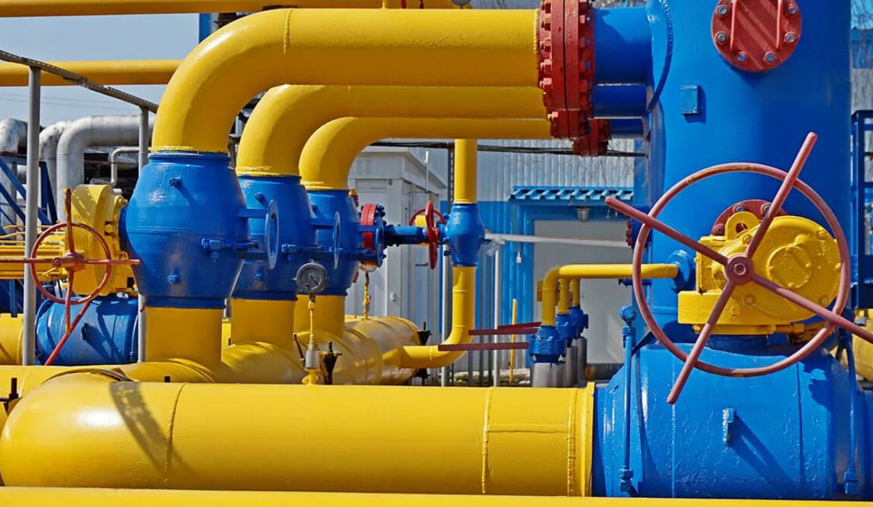 «Газпром» снизил транзит газа через Украину в Европу.