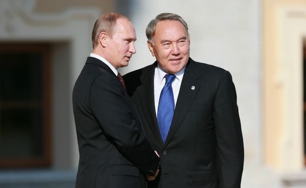 Назарбаев звонил Путину перед объявлением об отставке.