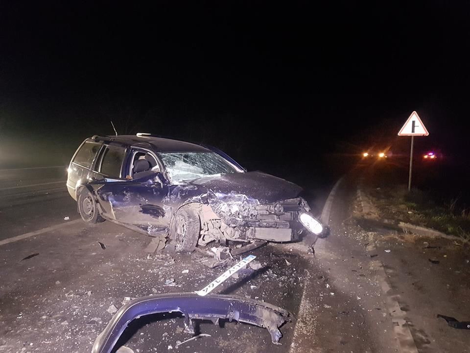 Două mașini s-au tamponat la Hîncești. O persoană, la spital.