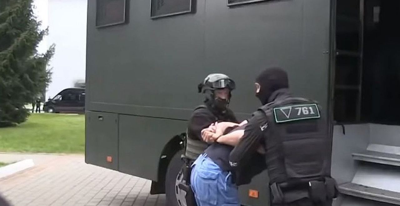 Минск передал на родину 32 ранее задержанных в Белоруссии россиянина.