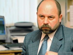 Voronin ar vrea să revină „pe calul alb al puterii, dar îl mai așteaptă oare cineva?”, se întreabă Reniță.