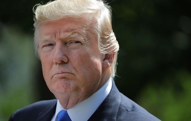 Трамп посетит Британию, но встречаться с королевой не будет.