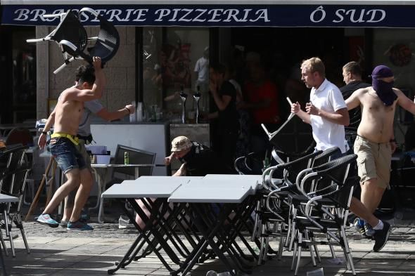 Un deputat rus propune ca bătăile între huligani să devină un sport. Foto: Getty Images