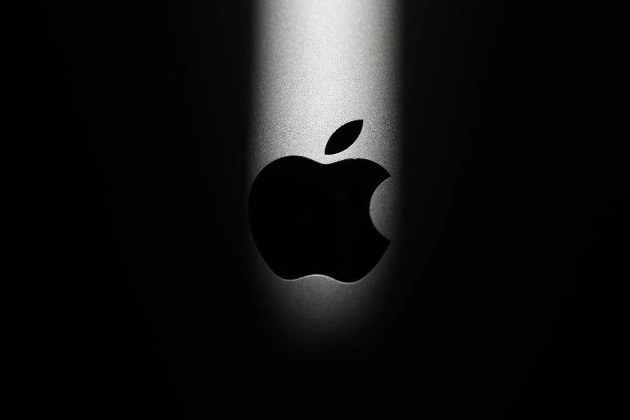 Apple признала популярные модели iPhone и Apple Watch винтажными.