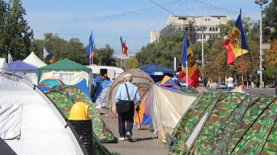 Властям не пришлось ни прибегать к силе, ни идти на какие-либо уступки: оказалось достаточным дать гражданам выпустить пар.