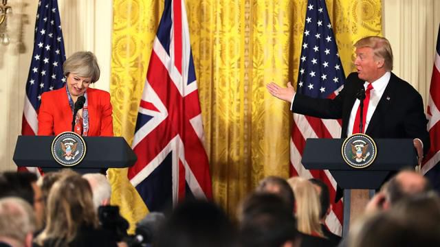 Более 90 тыс. жителей Великобритании заинтересовались акцией против Трампа перед его визитом.
