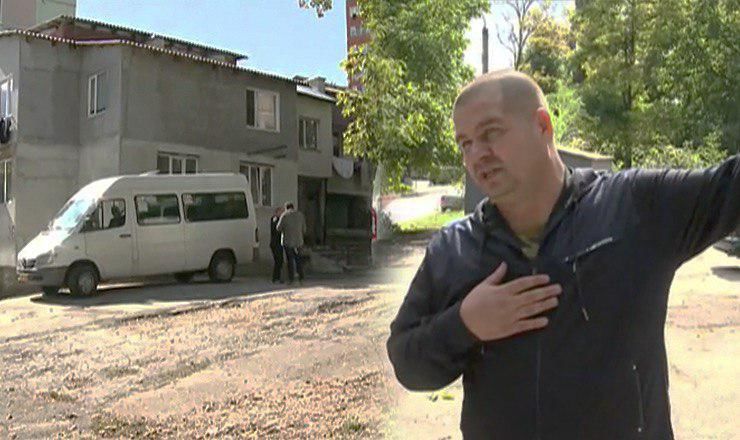 Два соседа в Кишиневе не могут поделить парковочное место.