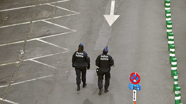 В Брюсселе мужчина обстрелял ресторан из автомата.