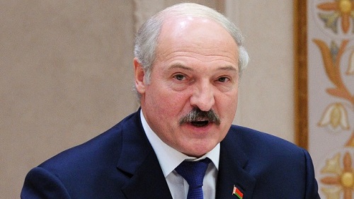Александр Лукашенко заявил, что Беларусь, Украину и Россию связывают тесные экономические и культурные отношения, которые невозможно разорвать.