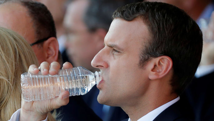 Рейтинг Макрона снова побил антирекорд. Фото: Reuters
