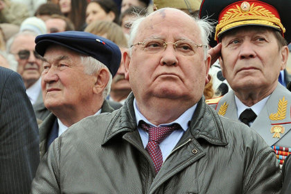«Я не могу принять позицию Меркель, но и не могу ее осуждать», — отметил он.