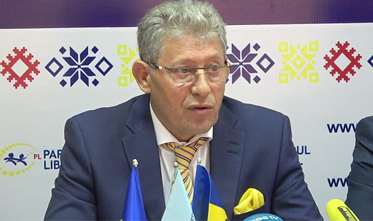 Гимпу уточнил, что действующий закон противоречит Конституции Республики Молдова. 