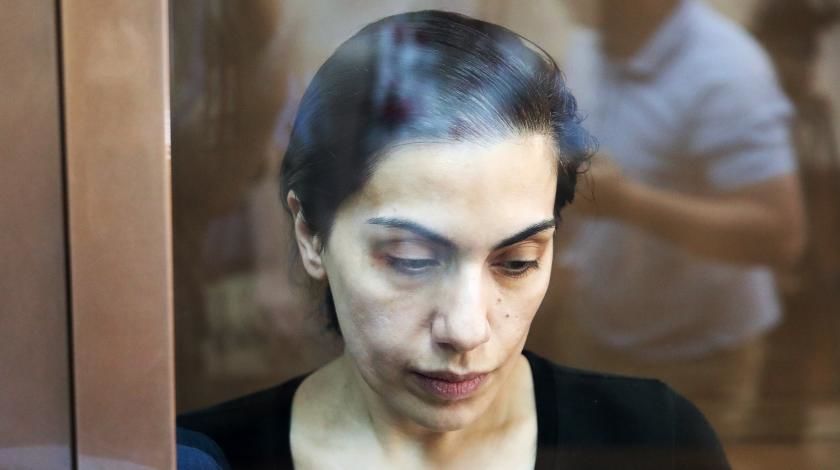 Сообщалось, что до ареста Цуркан ФСБ три года прослушивала ее телефонные разговоры.